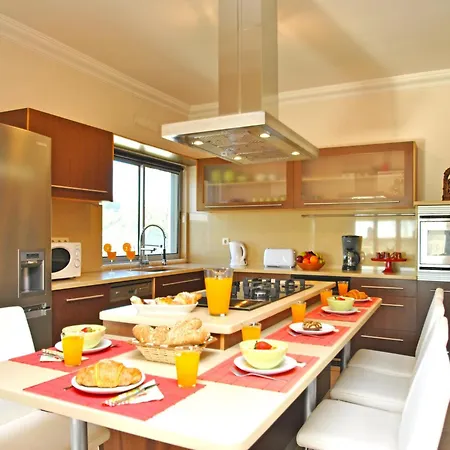 Villa In Montechoro Near Golden Beaches Vila