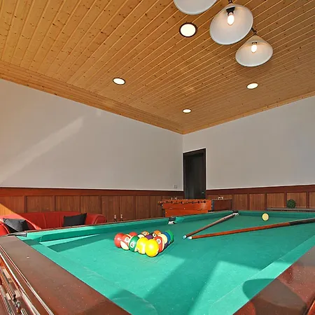 Vila Villa In Montechoro Near Golden Beaches